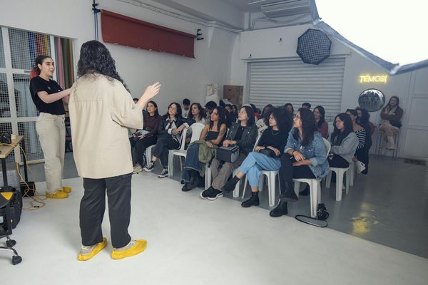 Mobilier de bureau : astuces pour un espace de travail ergonomique et esthétique